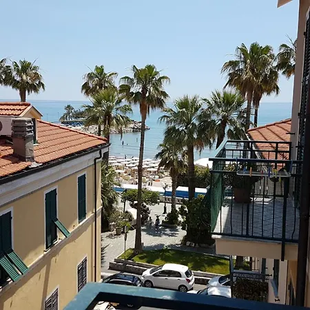 Cairoli - Homezon דירה דיאנו מרינה